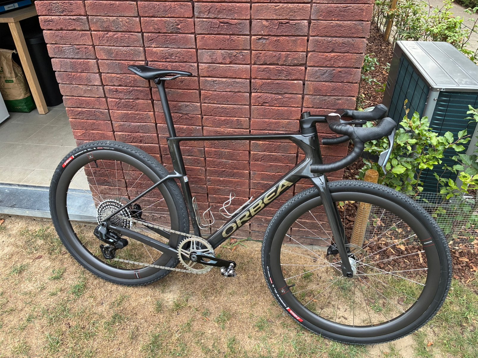 Orbea terra race (L - Gravelfiets), Fietsen en Brommers, Ophalen of Verzenden, Zo goed als nieuw