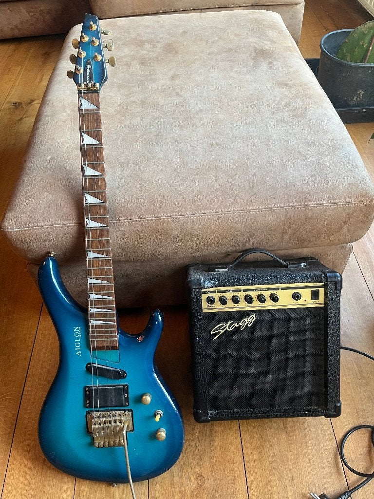 Electrische gitaar Aiglon pro line  + versterker Stagg, Muziek en Instrumenten, Ophalen, Zo goed als nieuw, Gitaar