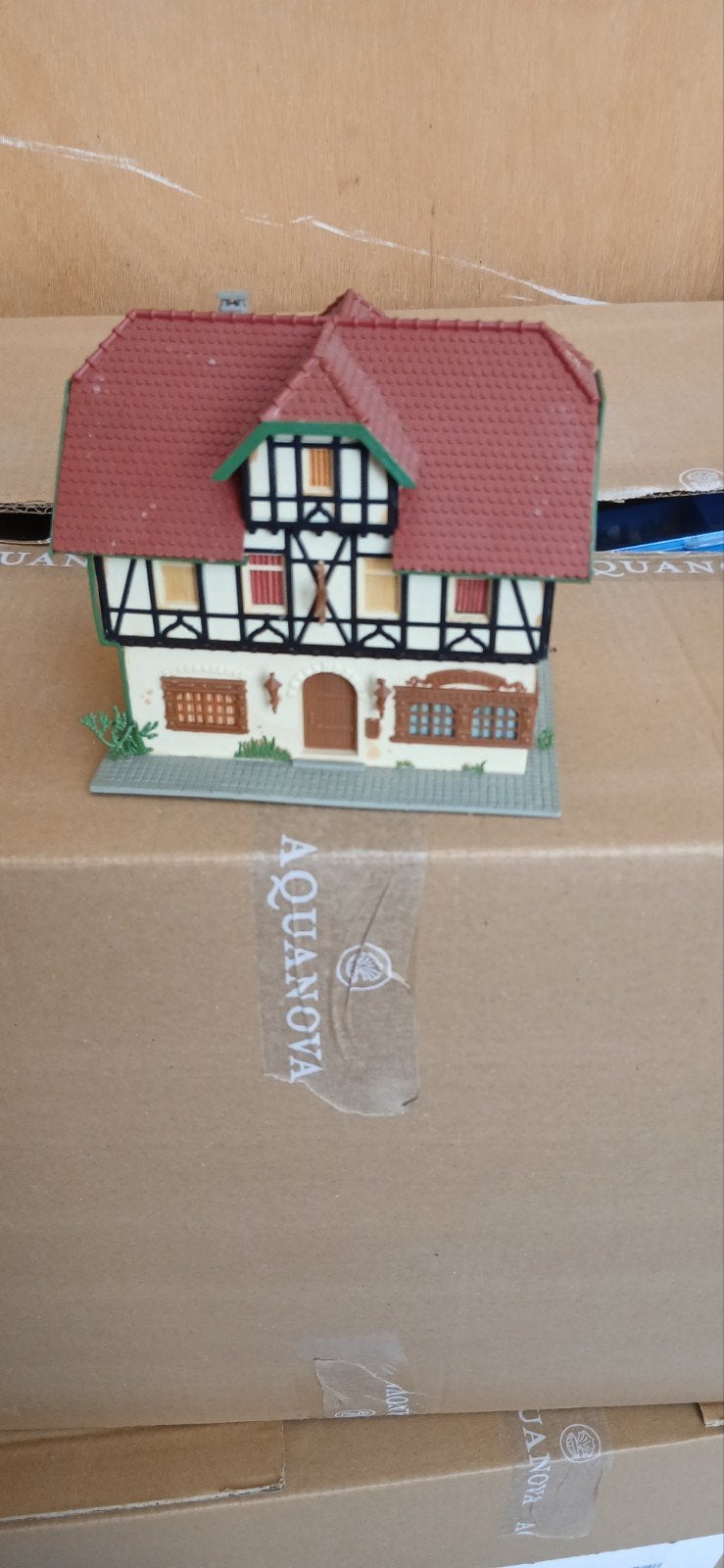 Maquette maison à colombages POLA HO (1/87) - Vintage
À vend, Enlèvement ou Envoi