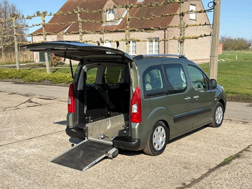 ️Peugeot Partner 1.6HDI ROLSTOEL Invalide Handicapé TPMR, Auto's, Monovolume, Bedrijf, Euro 4, Te koop