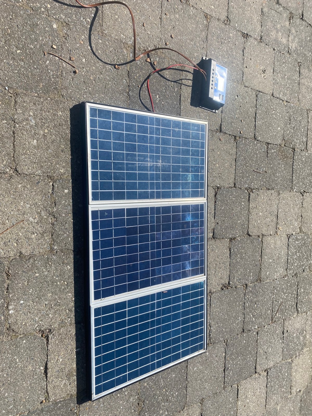 Zonnepaneel met regelaar voor camper of boot, Doe-het-zelf en Bouw, Zonnepanelen en Toebehoren, Ophalen, Zo goed als nieuw, Paneel