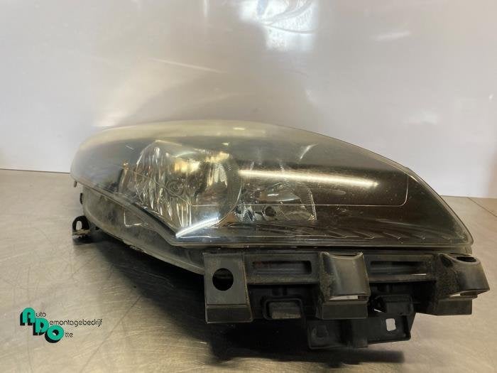 Koplamp rechts van een Renault Grand Scenic (Grand Scenic 09, Auto-onderdelen, Gebruikt, -, Renault, -