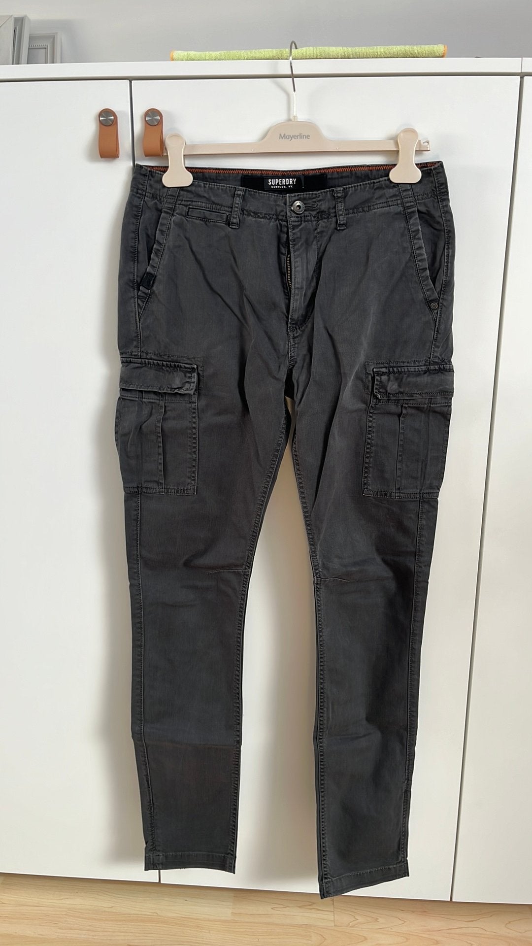 Cargobroek SuperDry maat 31, Ophalen of Verzenden, Zo goed als nieuw, Maat 48/50 (M), Grijs