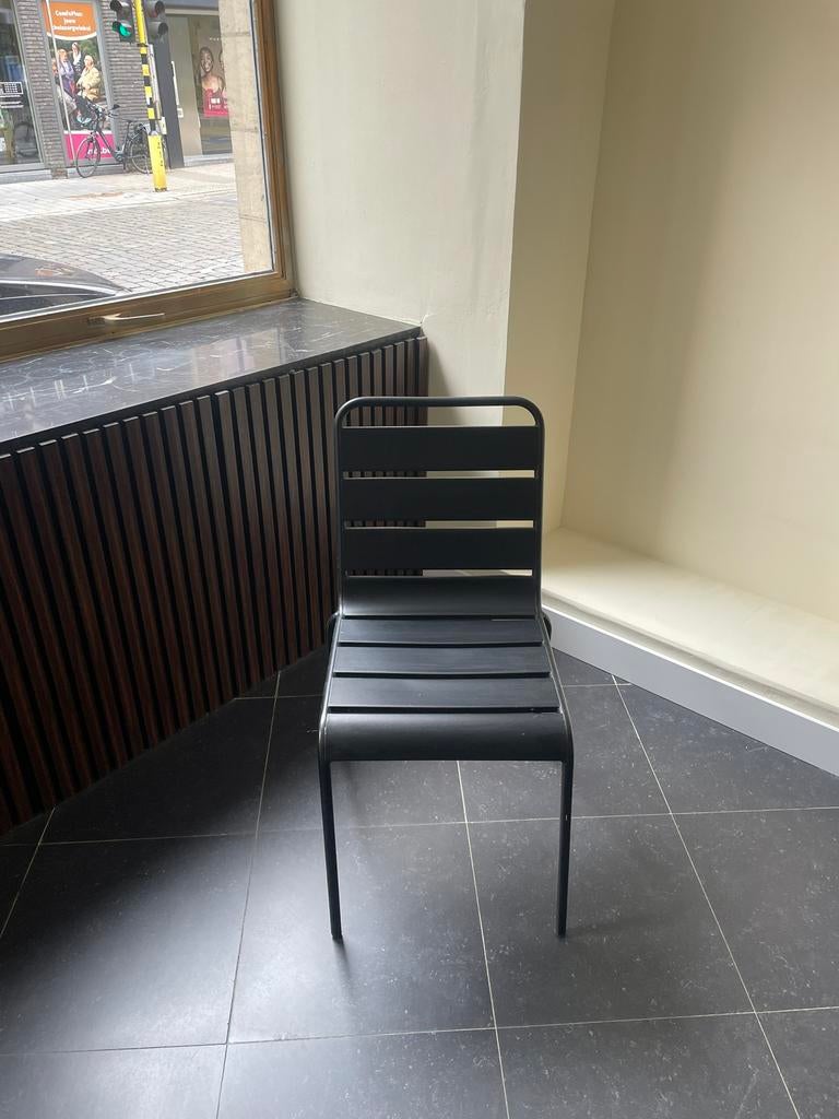 14 x terras stoelen - zwart staal, Tuin en Terras, Tuinstoelen, Ophalen, Gebruikt, Stapelbaar