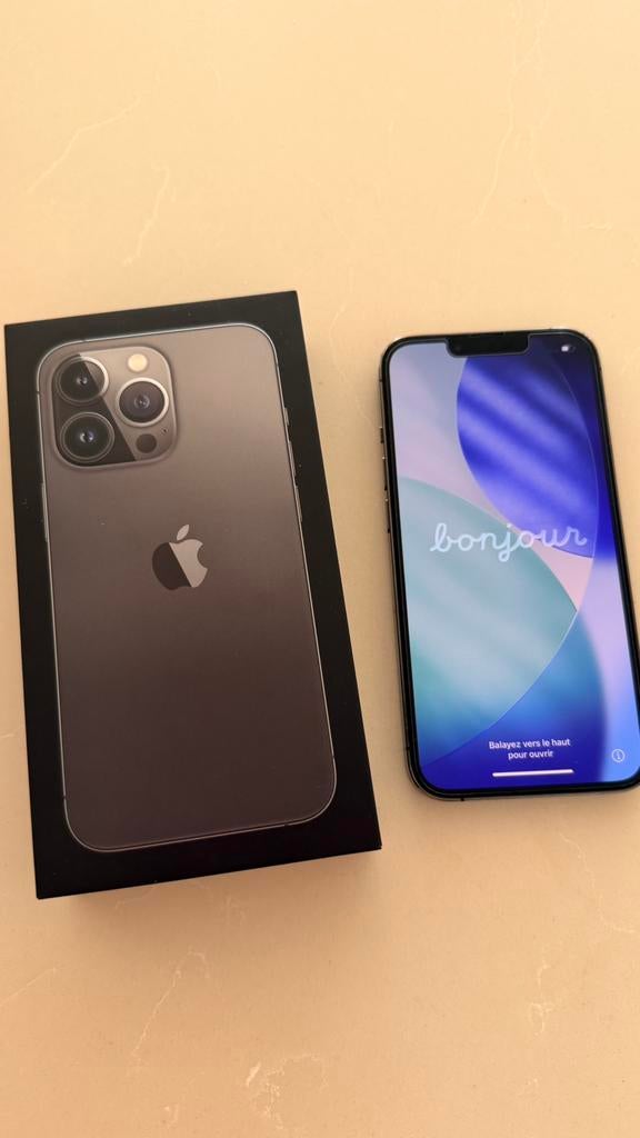 iPhone 13 Pro 256 Go Midnight — Comme neuf, Télécoms, Téléphonie mobile | Apple iPhone, 256 GB, Enlèvement ou Envoi, Comme neuf