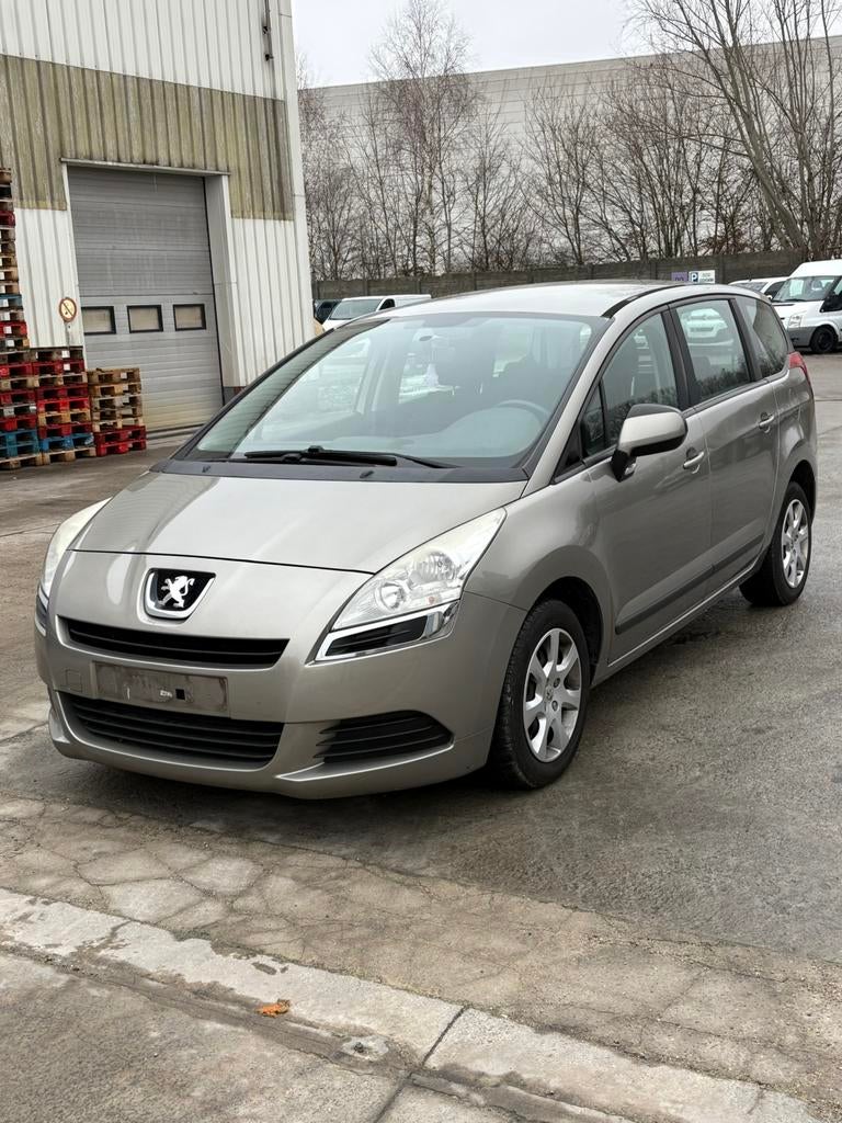 PEUGEOT 5008 1.6HDI EURO 5 5 PLACES, Autos, Euro 5, Boîte manuelle, 5 portes, Particulier