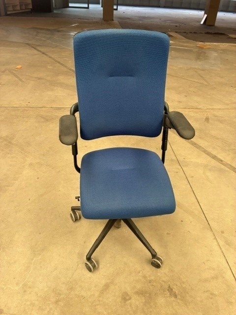 Rohde&Grahl blauwe bureaustoel – verstelbare armleuningen, Maison & Meubles, Chaises de bureau, Enlèvement, Utilisé, Bleu, Chaise de bureau