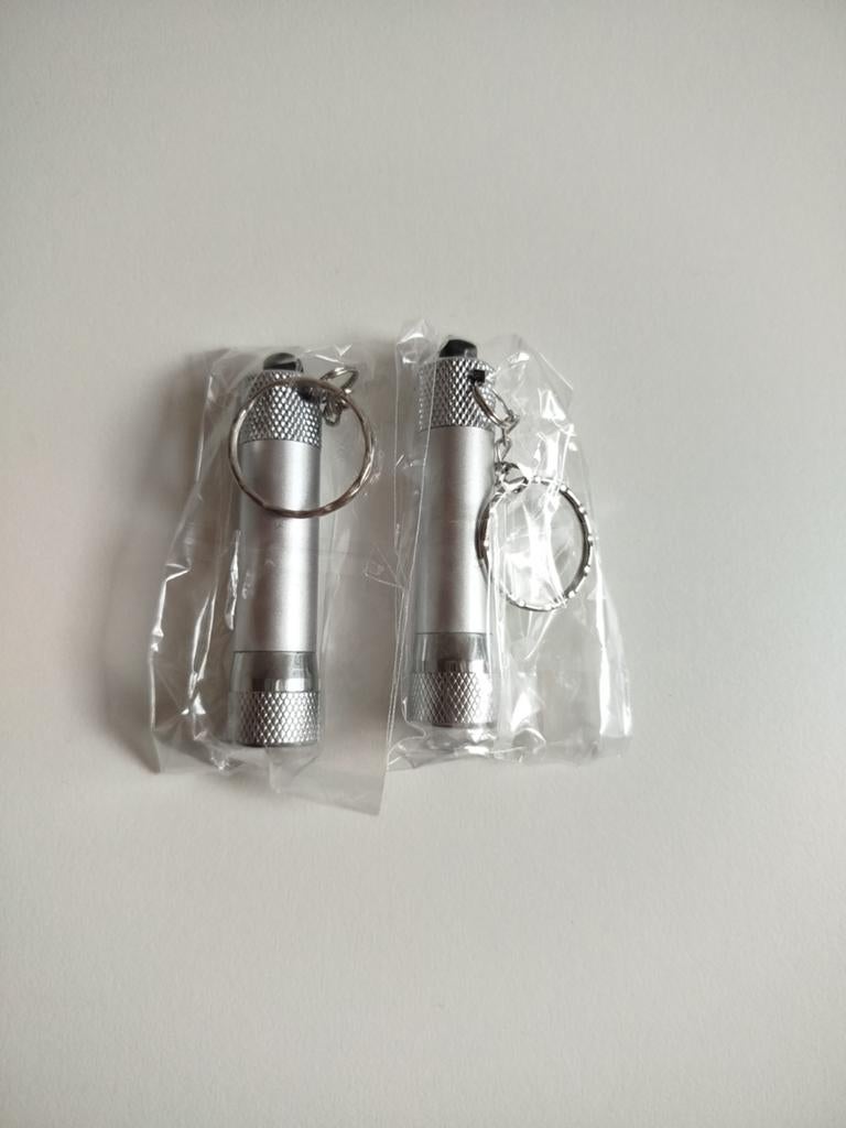 Lot de 11 portes clés lampe, Verzamelen, Sleutelhangers, Ophalen, Nieuw, Overige typen