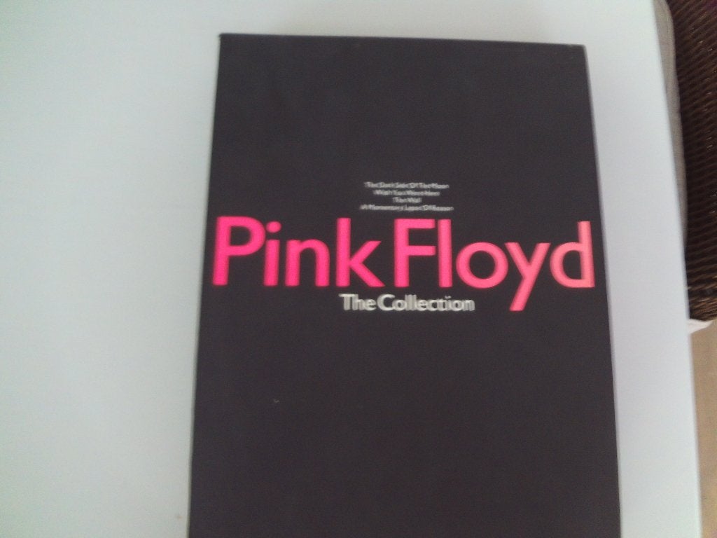 Pink Floyd 4 SONGBOOKS GUITAR TAB EDITION, Muziek en Instrumenten, Snaarinstrumenten | Overige, Ophalen of Verzenden, Zo goed als nieuw