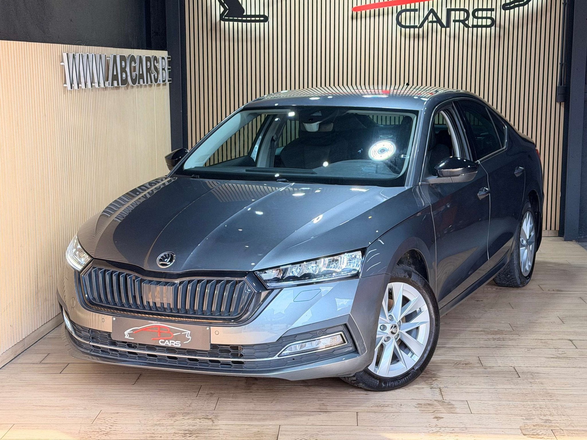 Skoda Octavia 1.0 TSI Style * GARANTIE 12 MOIS * 1ER PROPRI, Auto's, Skoda, Stof, Gebruikt, Bedrijf, 5 deurs