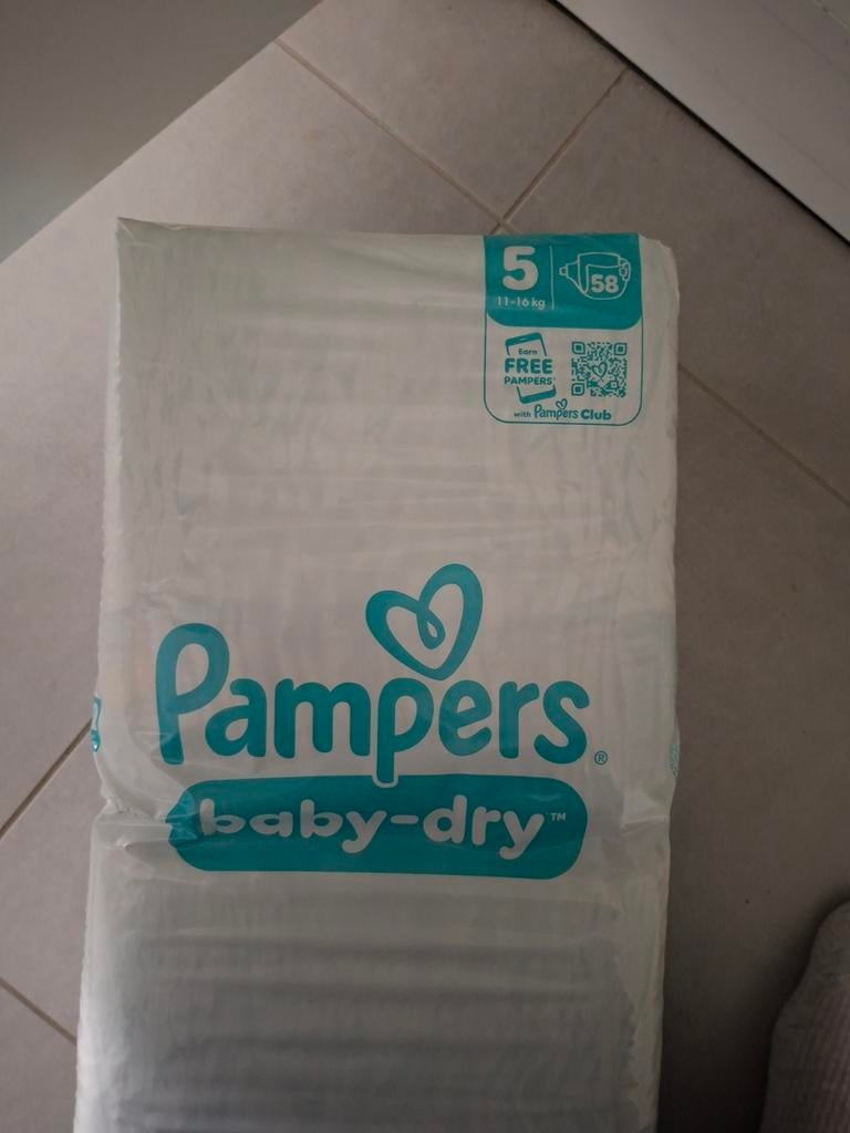 1 pak Pampers maat 5, Enlèvement