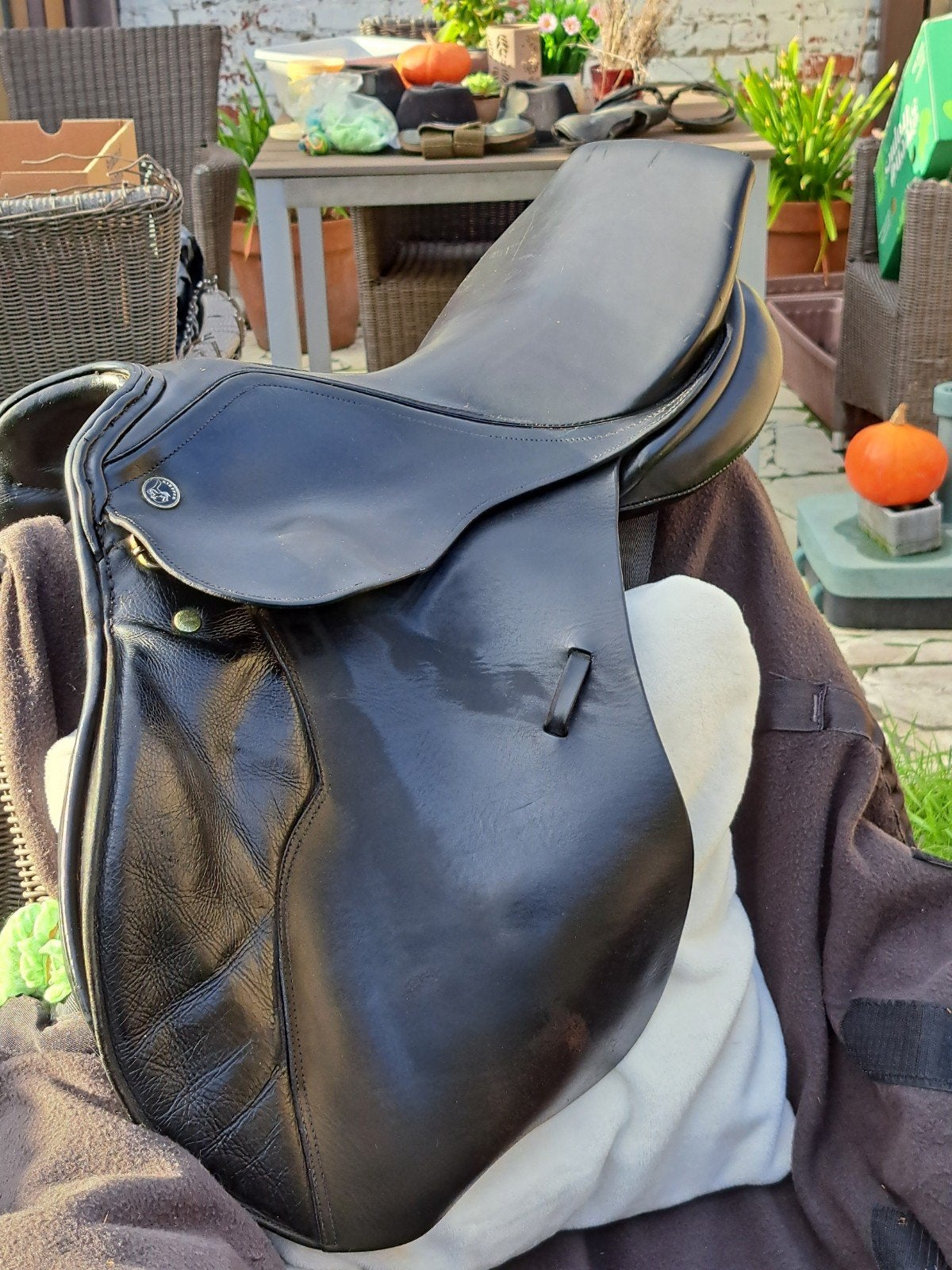 springzadel, Dieren en Toebehoren, Ophalen, L (17.5 inch), Gebruikt, Springen