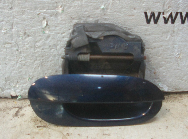 POIGNEE EXTERIEURE ARRIÈRE DROITE BMW 5 serie (E39), Utilisé, Petuelring 130
80809  München, DE, Arrière, BMW