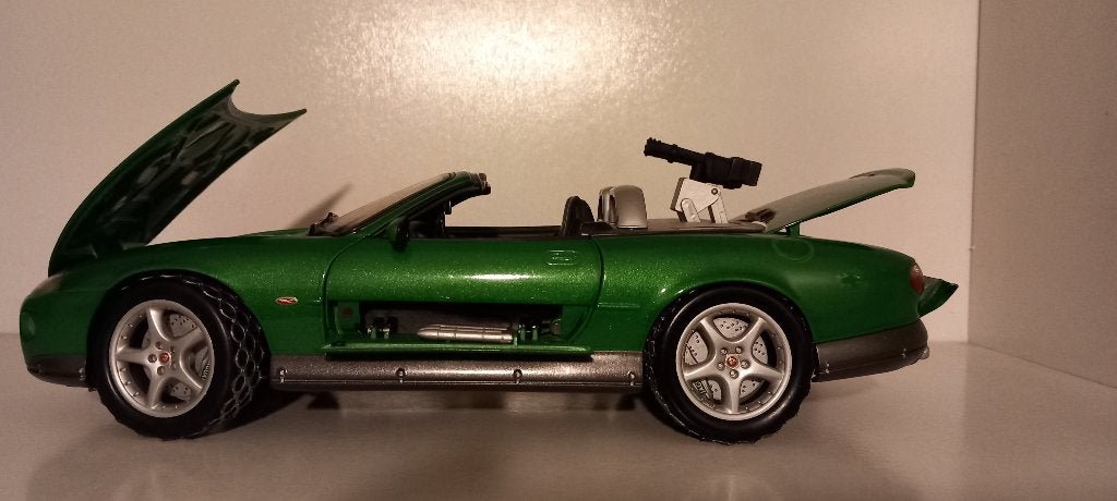 1/18 Jaguar XKR Roadster James Bond 007 2002 ERTL JoyRide, Enlèvement ou Envoi, Comme neuf, Voiture, ERTL