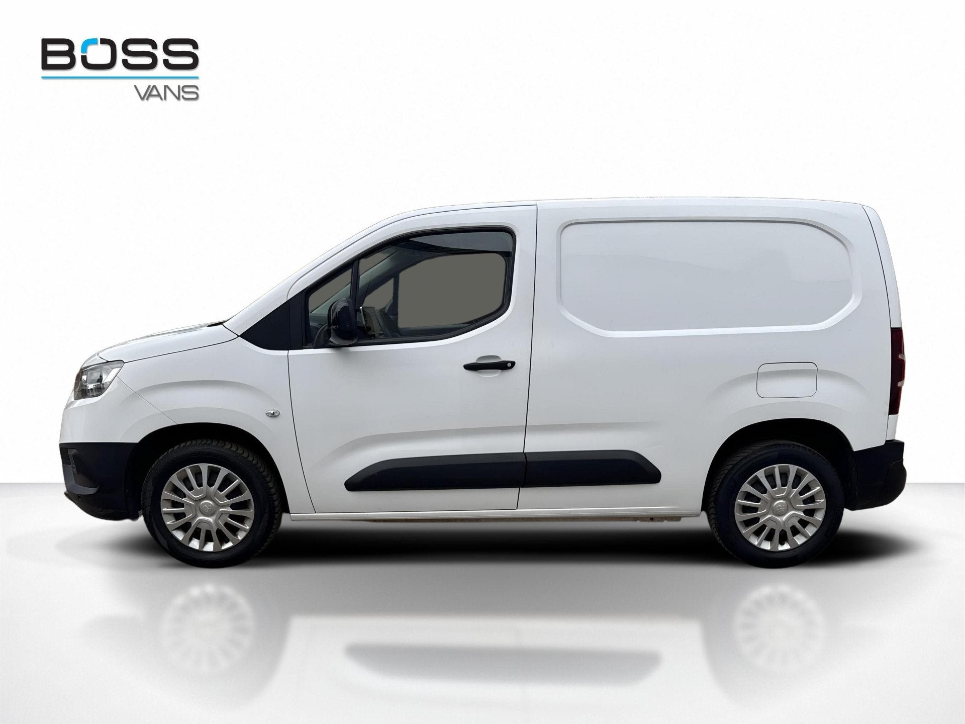 Toyota PROACE CITY 1.2T 110 PK Benzine! L1H1 Navigatie Clima, Auto's, Bestelwagens en Lichte vracht, Voorwielaandrijving, Stof