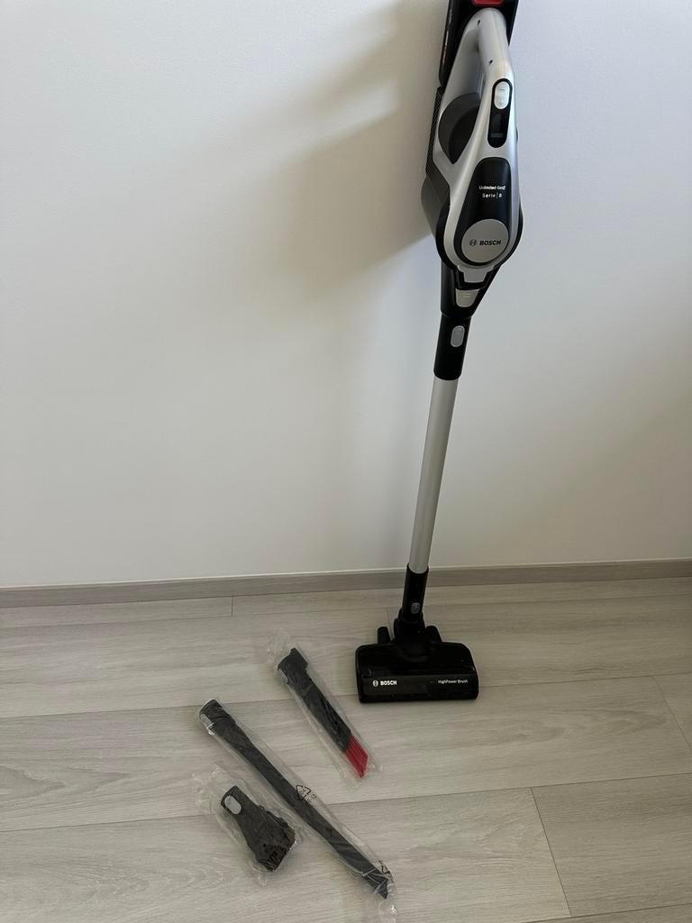 Bosch unlimited gen2 serie 8 steelstofzuiger, Elektronische apparatuur, Stofzuigers, Ophalen, Gebruikt, Stofzuiger