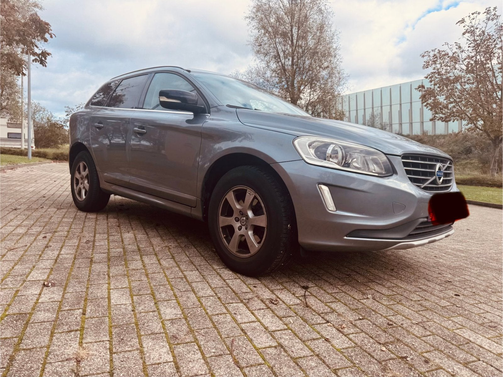 Volvo Xc60 2.0D D3 2017/180 000 km, Autos, Cuir, Argent ou Gris, Boîte manuelle, 5 portes