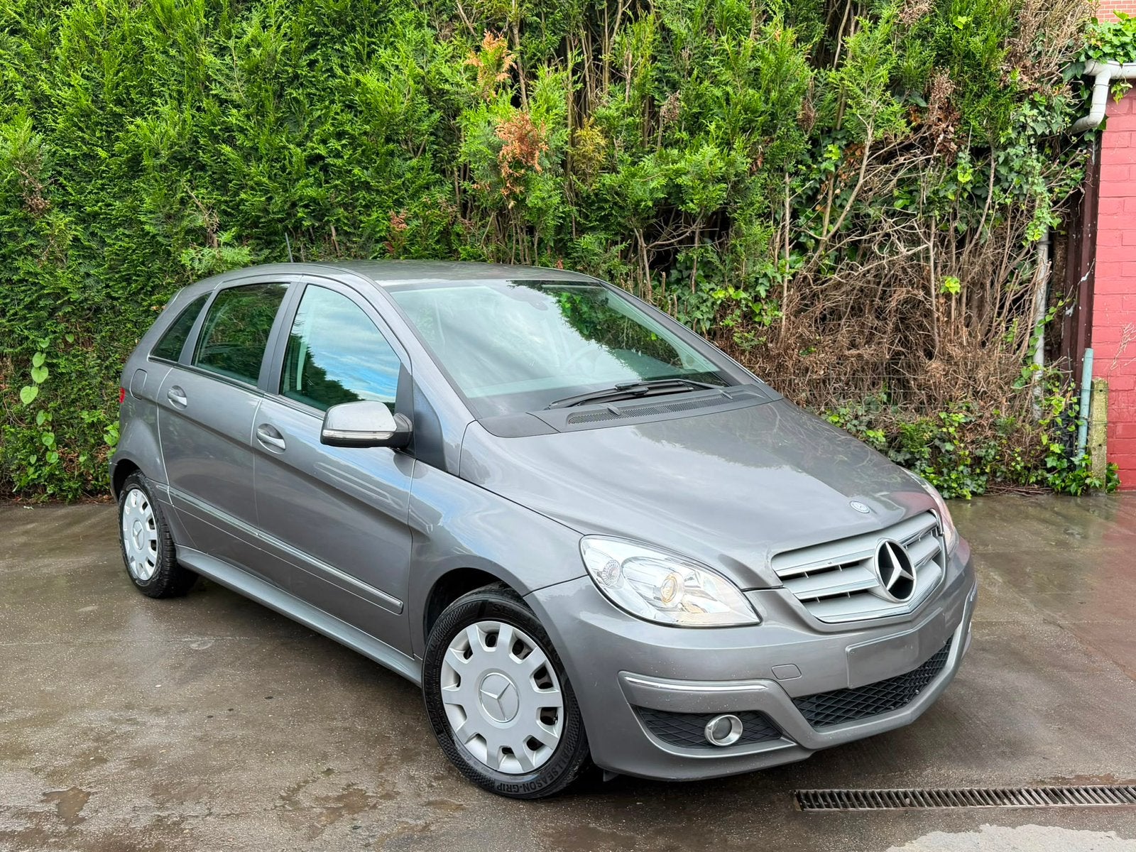 Mercedes a klasse 2010 2.0 diesel 2500€ gekeurd voor verkoop, Auto's, Mercedes-Benz, Bedrijf, 5 deurs, Te koop, A-Klasse
