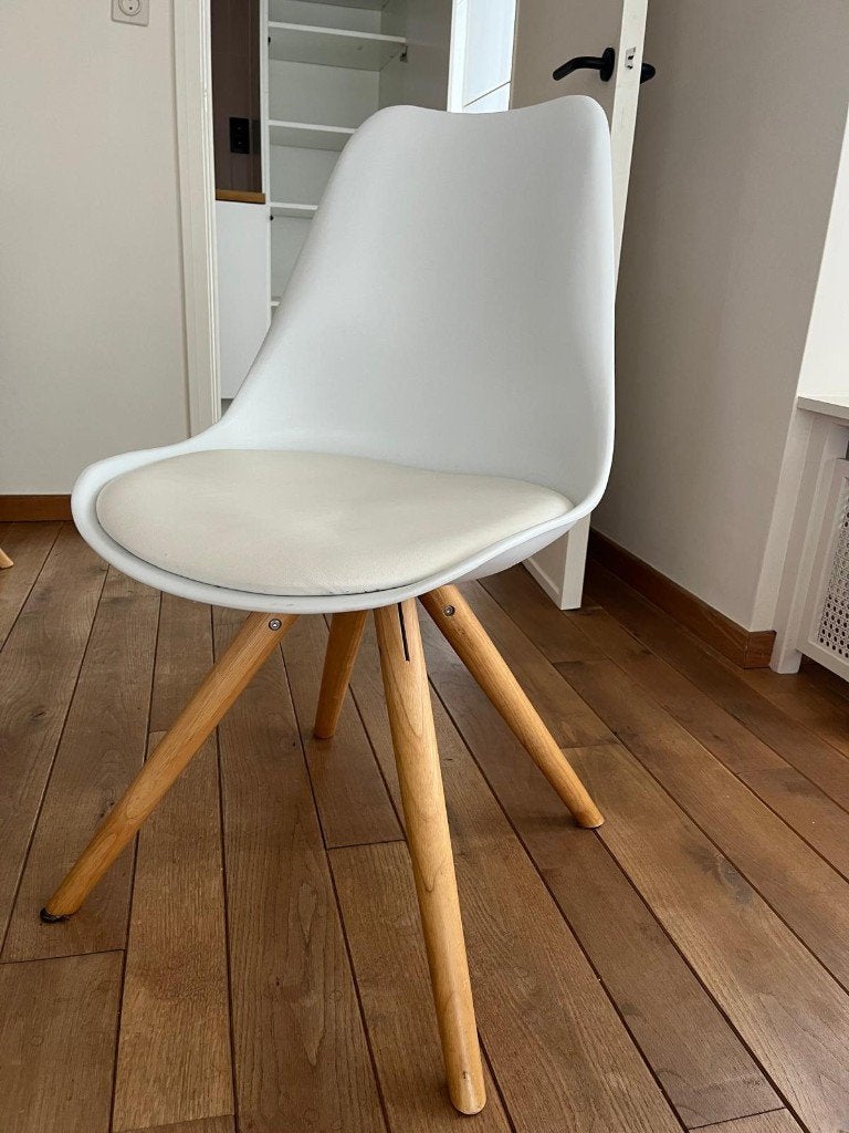 5 witte keukenstoelen, Bois, Comme neuf, Enlèvement, Cinq, Six Chaises ou plus