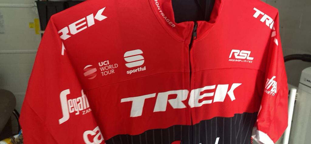 Rennerstruien Trek rood en wit XL, Fietsen en Brommers, Ophalen, XL