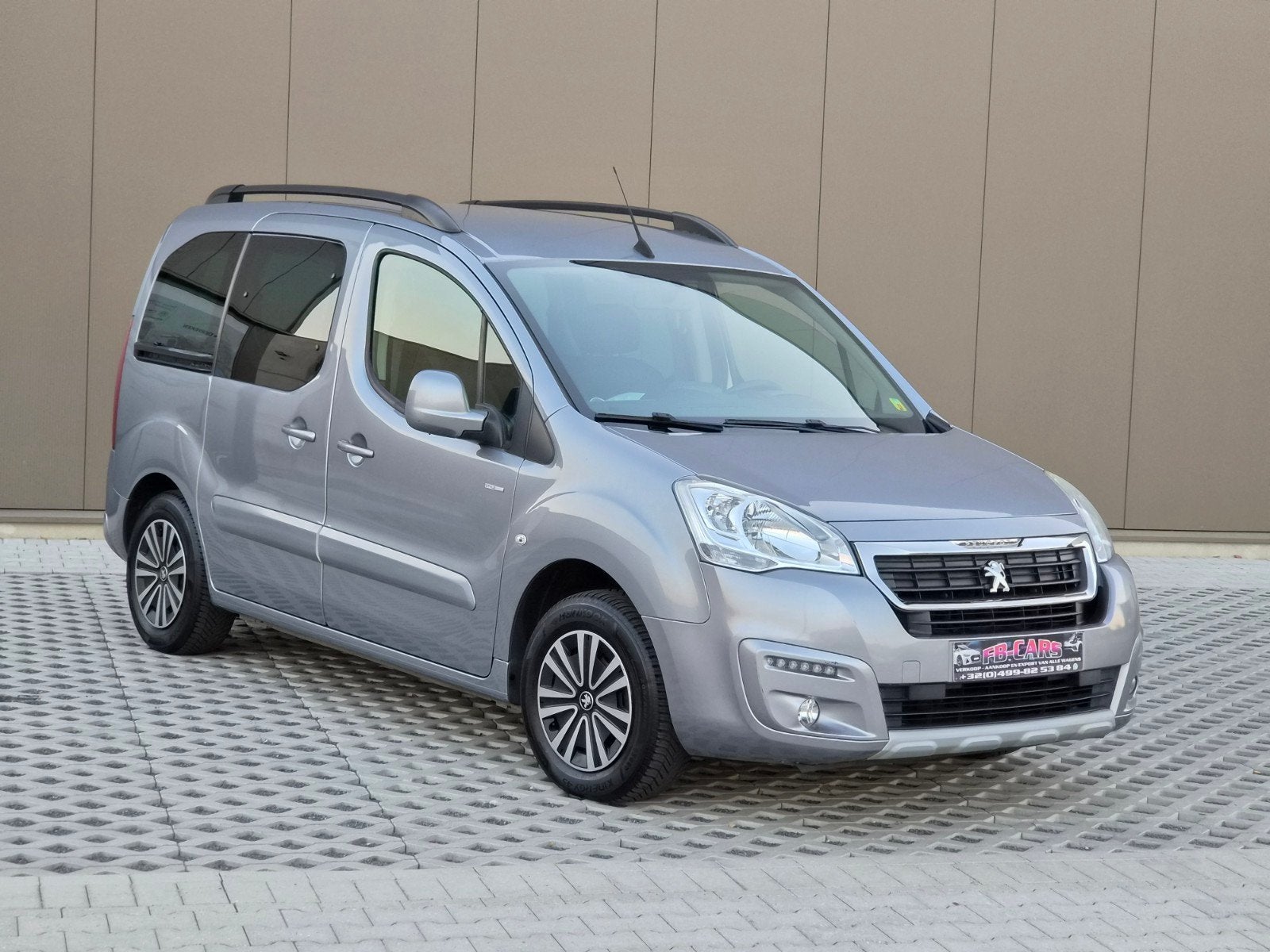 Peugeot Partner 2018 110pk Tepee Style Navi/1 Garantie, Auto's, Peugeot, Blauw, Bedrijf, 5 deurs, 1200 cc