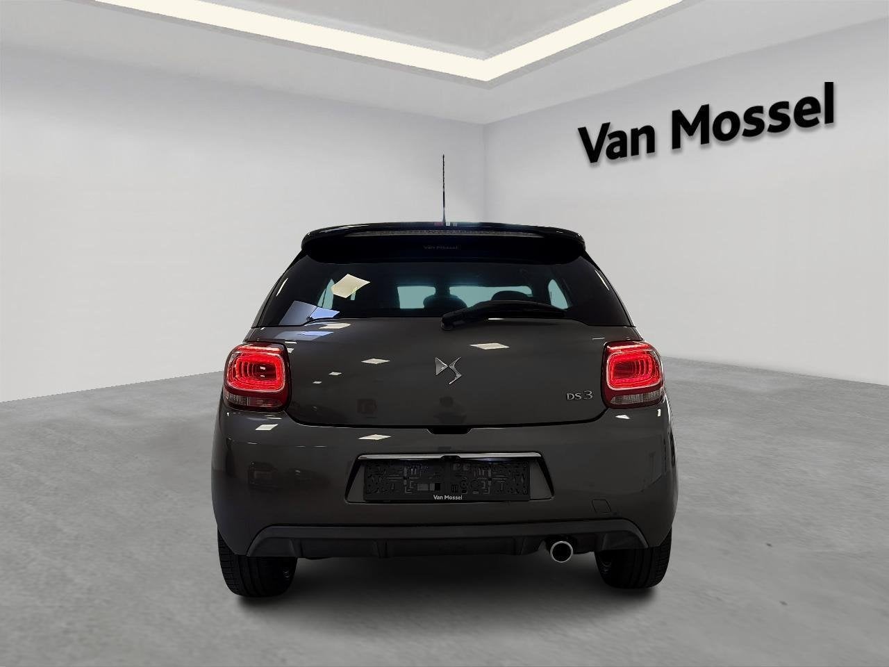 DS Automobiles DS 3 1.2 PureTech 110 EAT Performance Line, Auto's, Dealer onderhouden, Stof, Gebruikt, Bedrijf