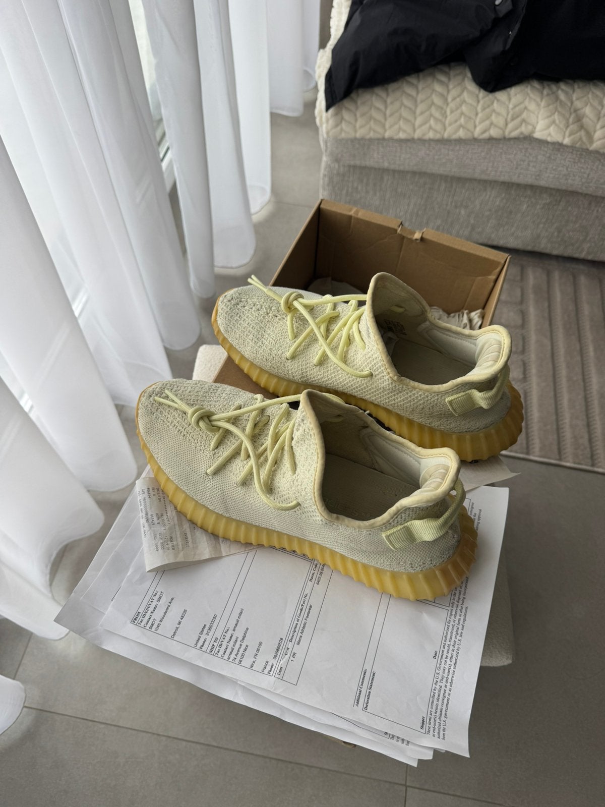 Adidas yeezy boost 350 V2 butter -maat 44, Vêtements | Hommes, Enlèvement ou Envoi, Comme neuf, Baskets