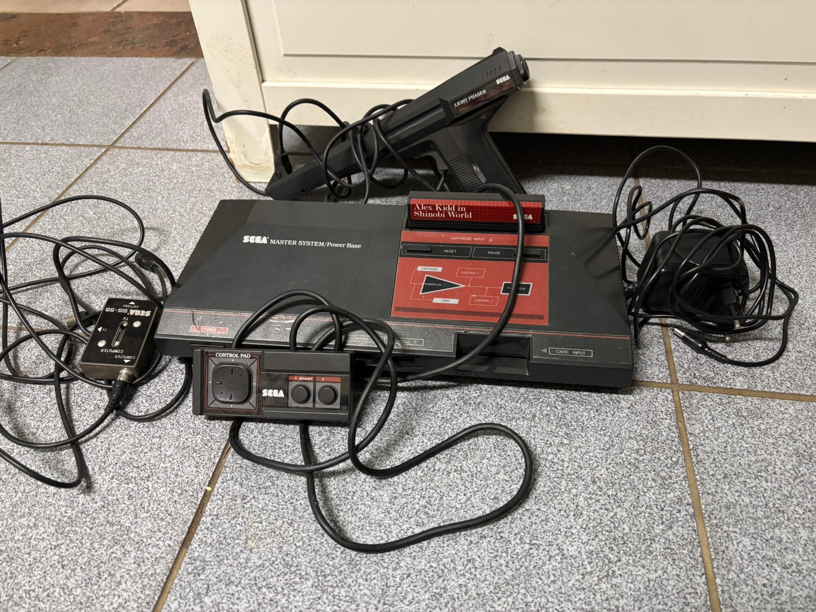 Sega master system 1 power base gereserveerd, Games en Spelcomputers, Ophalen, Gebruikt, Master System
