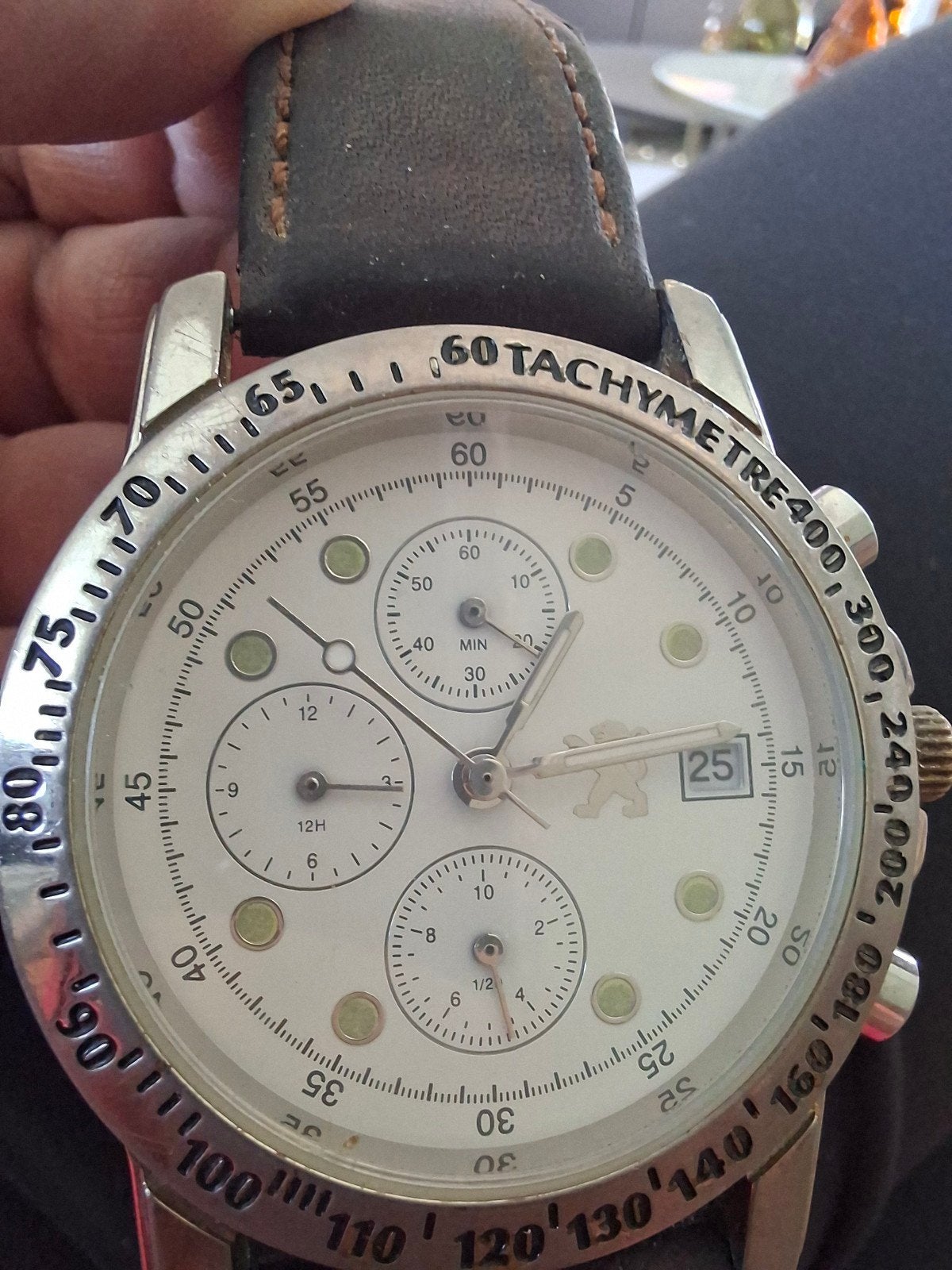 Montre chronographe  PEUGEOT. Fonctionne parfaitement, Bijoux, Sacs & Beauté, Enlèvement ou Envoi