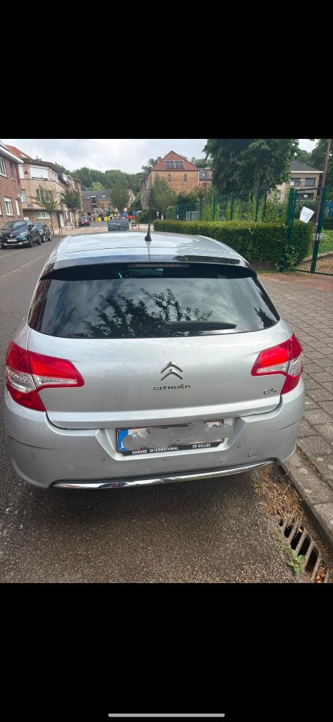 Citroën C4 1400 essence vti 95cv à vendre, Autos, Citroën, Achat, Boîte manuelle, 5 portes, 5 places