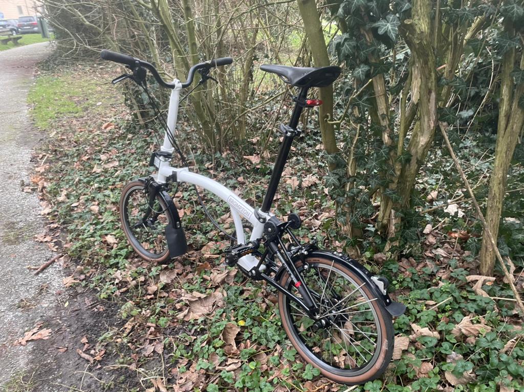 Brompton M2L, Fietsen en Brommers, Fietsen | Vouwfietsen, Ophalen, Zo goed als nieuw, Brompton