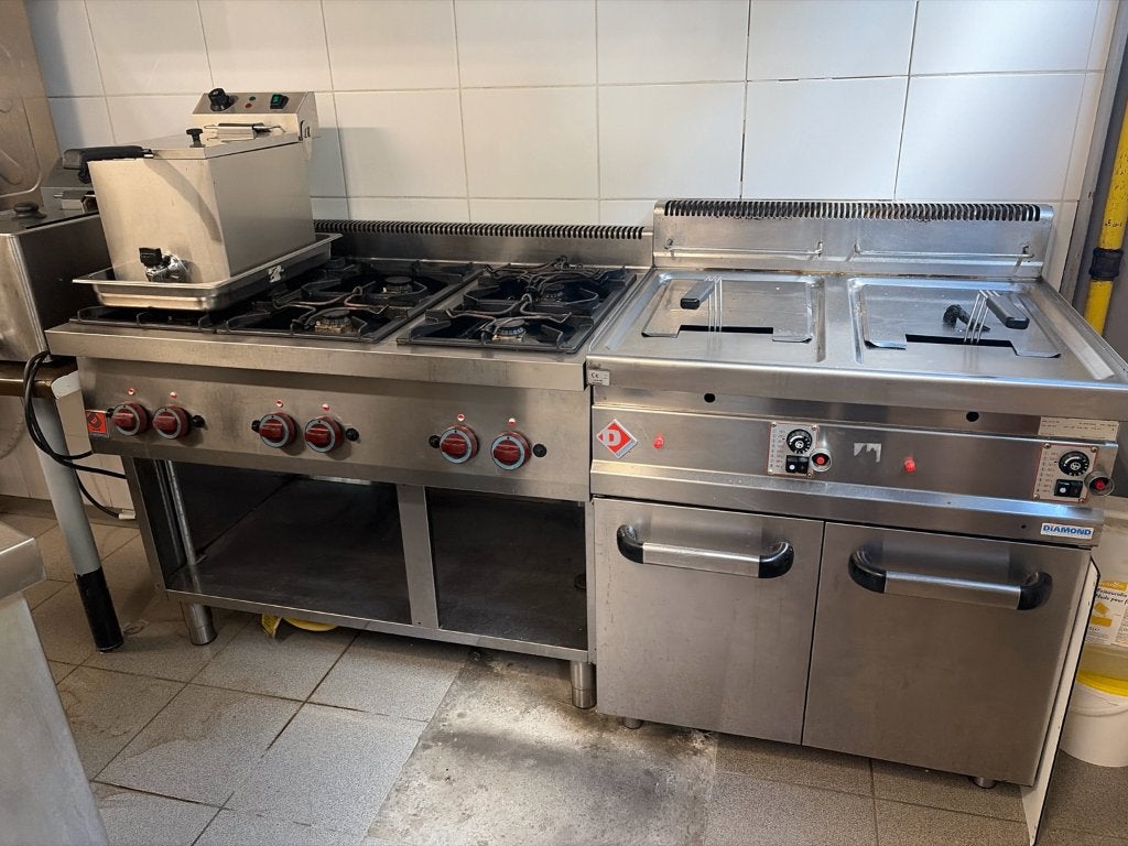 6-pits gasfornuis, dubbele elektrische friteuse, Ophalen, Gebruikt, Fornuis, Frituur en Grillen