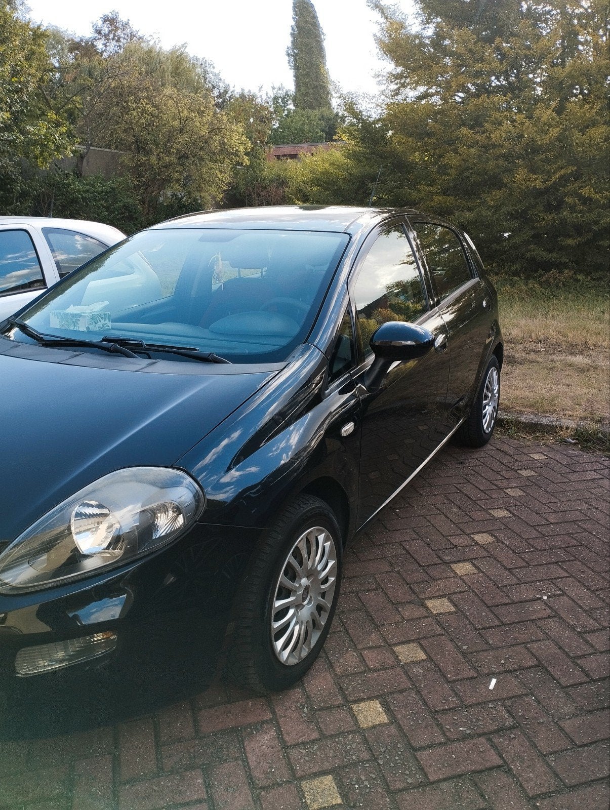 VENDRE – Fiat Punto 1.2i, Auto's, Voorwielaandrijving, Euro 5, Stof, Zwart