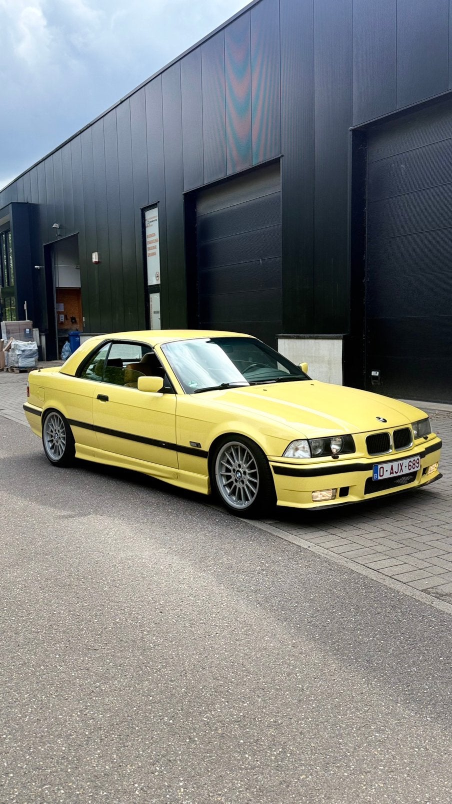Bmw e36 325i cabrio + hardtop 1994 gekeurd, Autos, Particulier, Carnet d'entretien, Achat