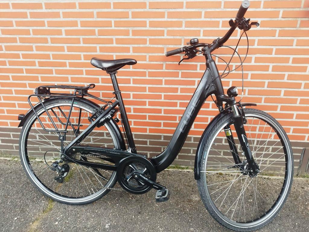 CUBE Touring Fiets met Lage Instap / Goede Werkende Staat, Enlèvement, Utilisé