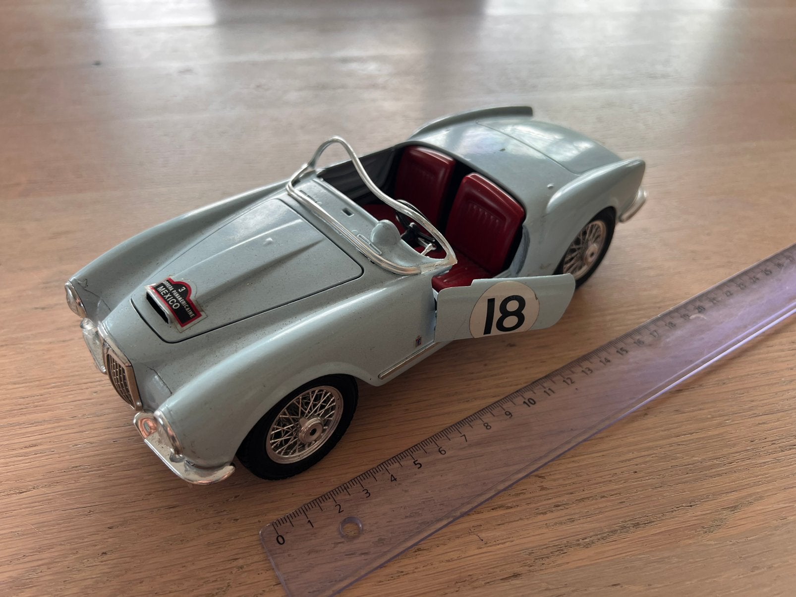 Lancia aurelia b24 spider 1955, Hobby & Loisirs créatifs, Enlèvement ou Envoi, Comme neuf, Burago