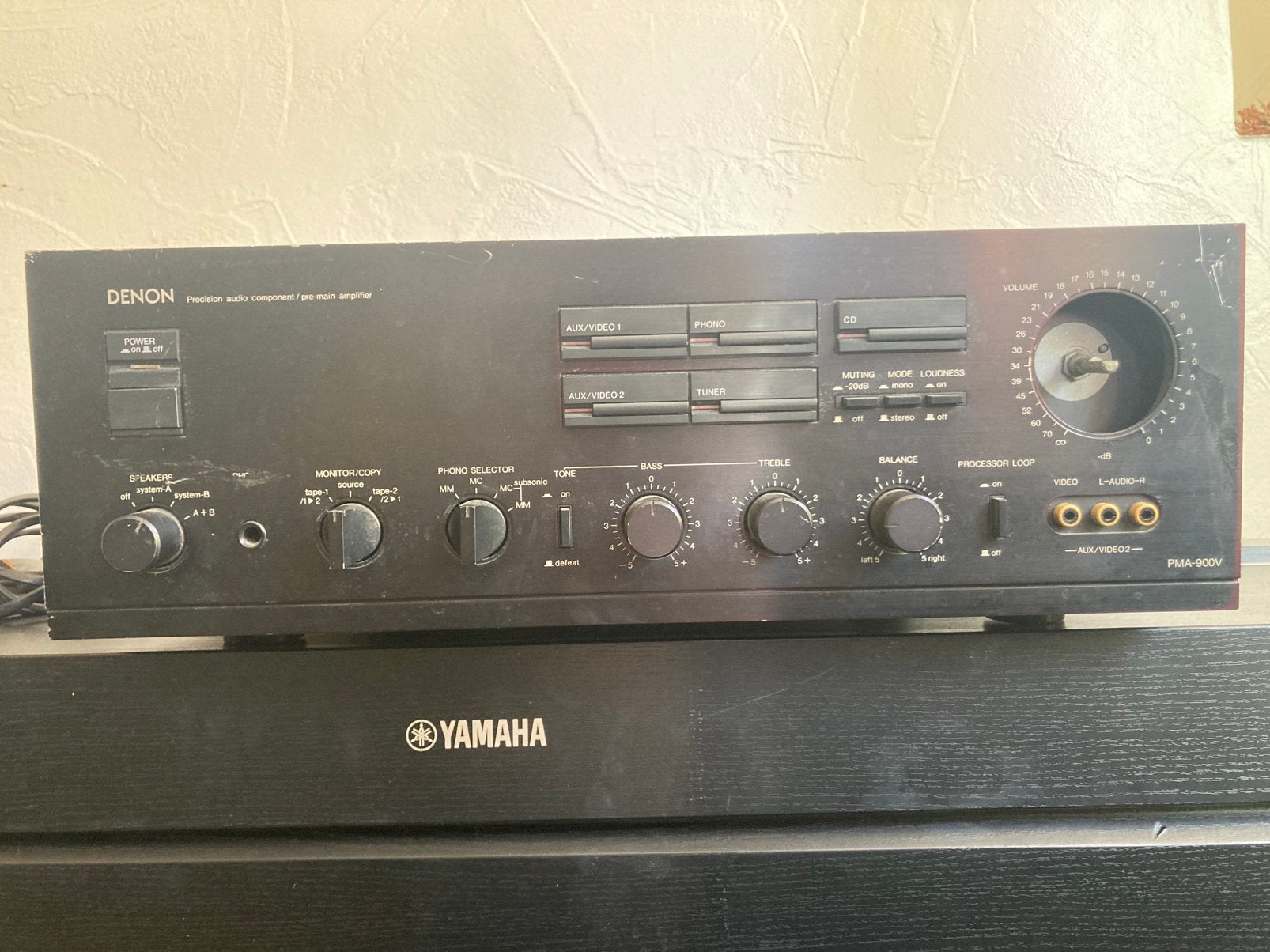 Denon PMA-900V Versterker / Amplifier Voor herstelling, Ophalen of Verzenden, Niet werkend, 60 tot 120 watt, Denon