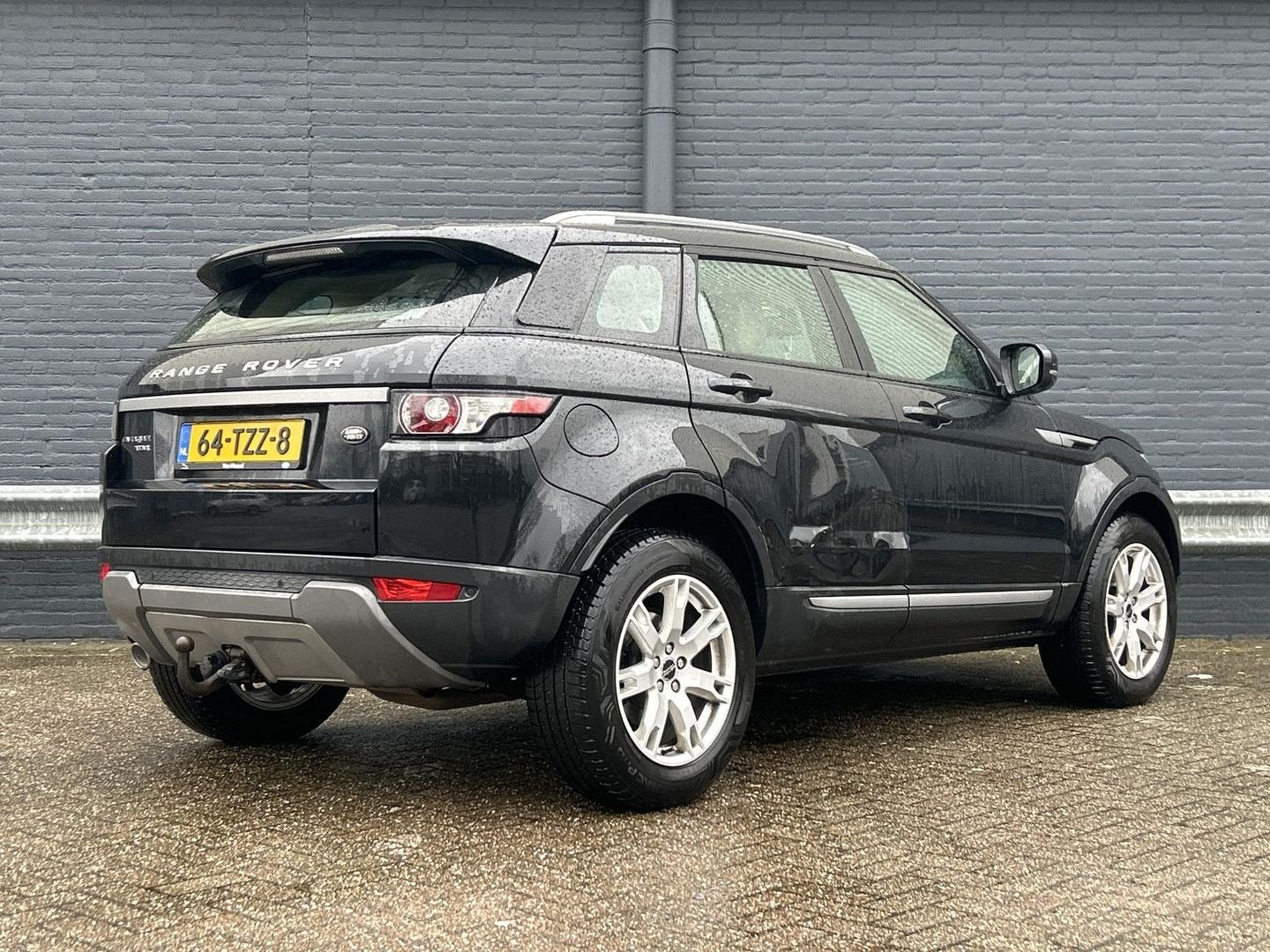 Land Rover Range Rover Evoque 2.2 TD4 4WD Dynamic | Leder |, Auto's, Land Rover, Automaat, Parkeersensor, 174 g/km, Zwart