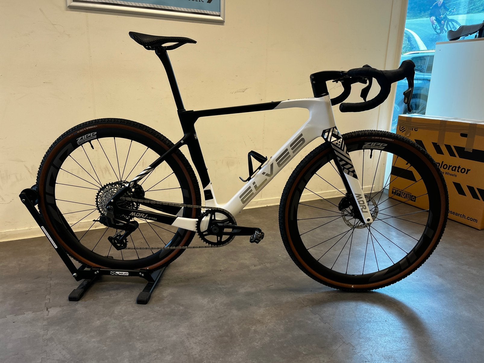 Elves Gravelfiets RIVAL E1 XPLR 13 speed powermeter, 28 inch, Carbon, 10 tot 15 versnellingen, Heren