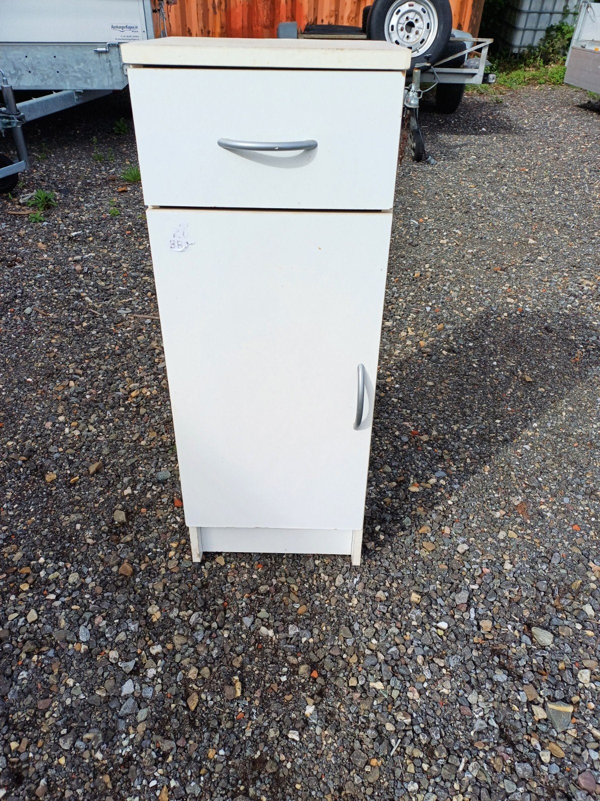 witte kast, Ophalen