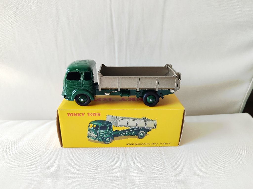 Dinky Atlas _ SIMCA CARGO "Benne Basculante"_ ref. 33B., Hobby & Loisirs créatifs, Voitures miniatures | 1:43, Enlèvement ou Envoi