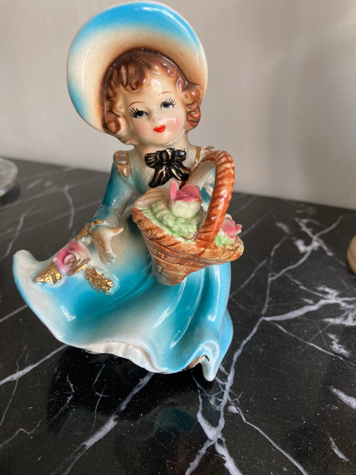 Figurine vintage céramique fille victorienne japonaise 12 cm, Enlèvement ou Envoi, Comme neuf