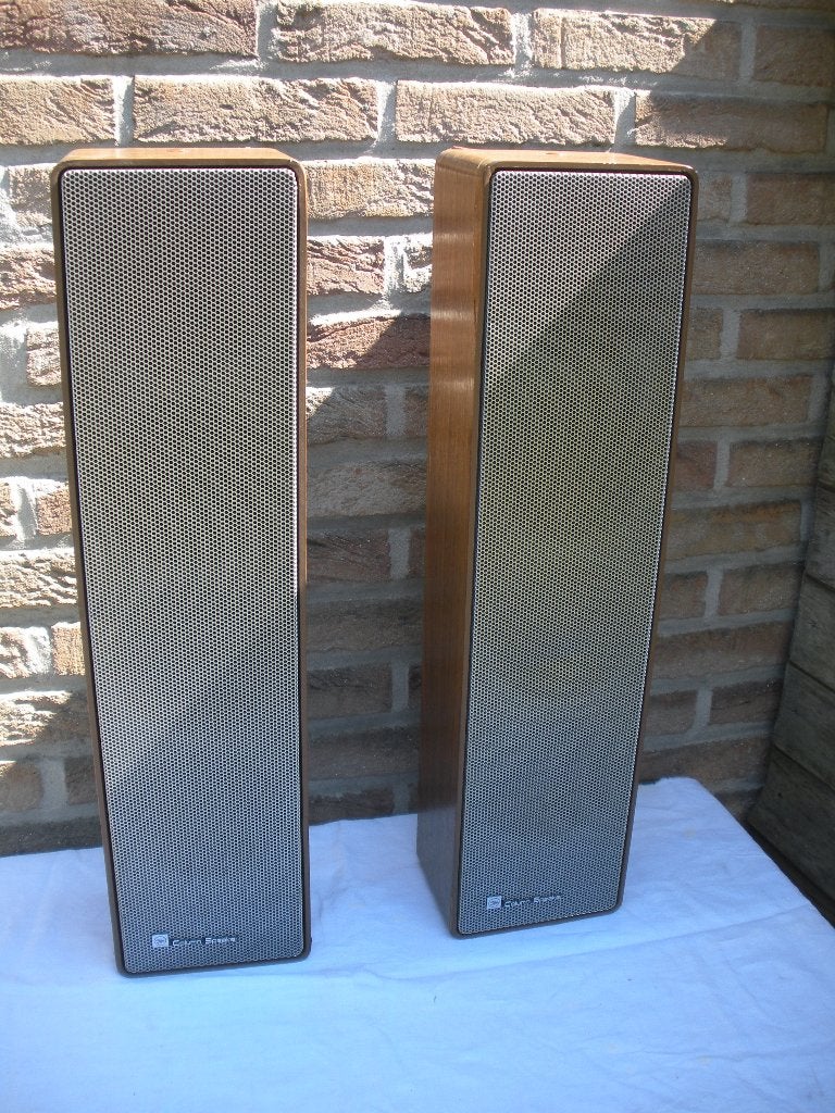 2 baffles speakers en bois TOA Column, Audio, Tv en Foto, Luidsprekerboxen, Ophalen, Gebruikt, Vloerstaande luidspreker, Overige merken