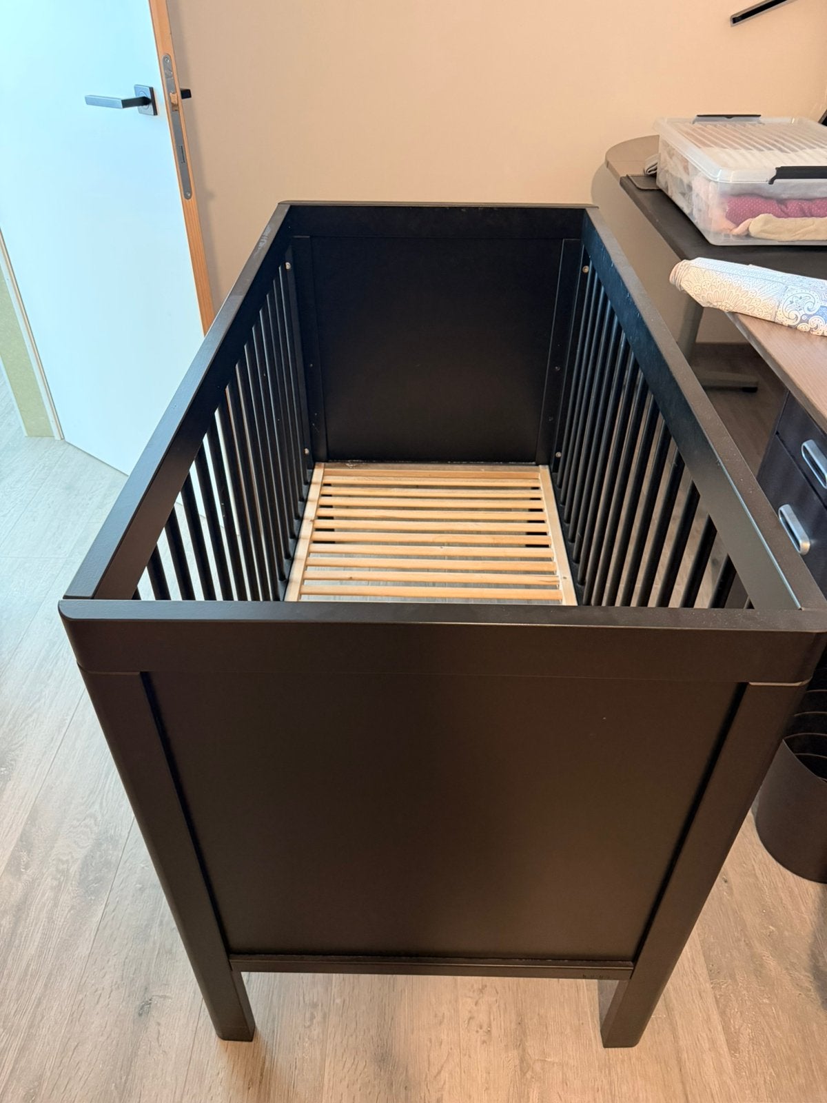 Babybed / ledikant met matras, Ophalen, Gebruikt, Ledikant