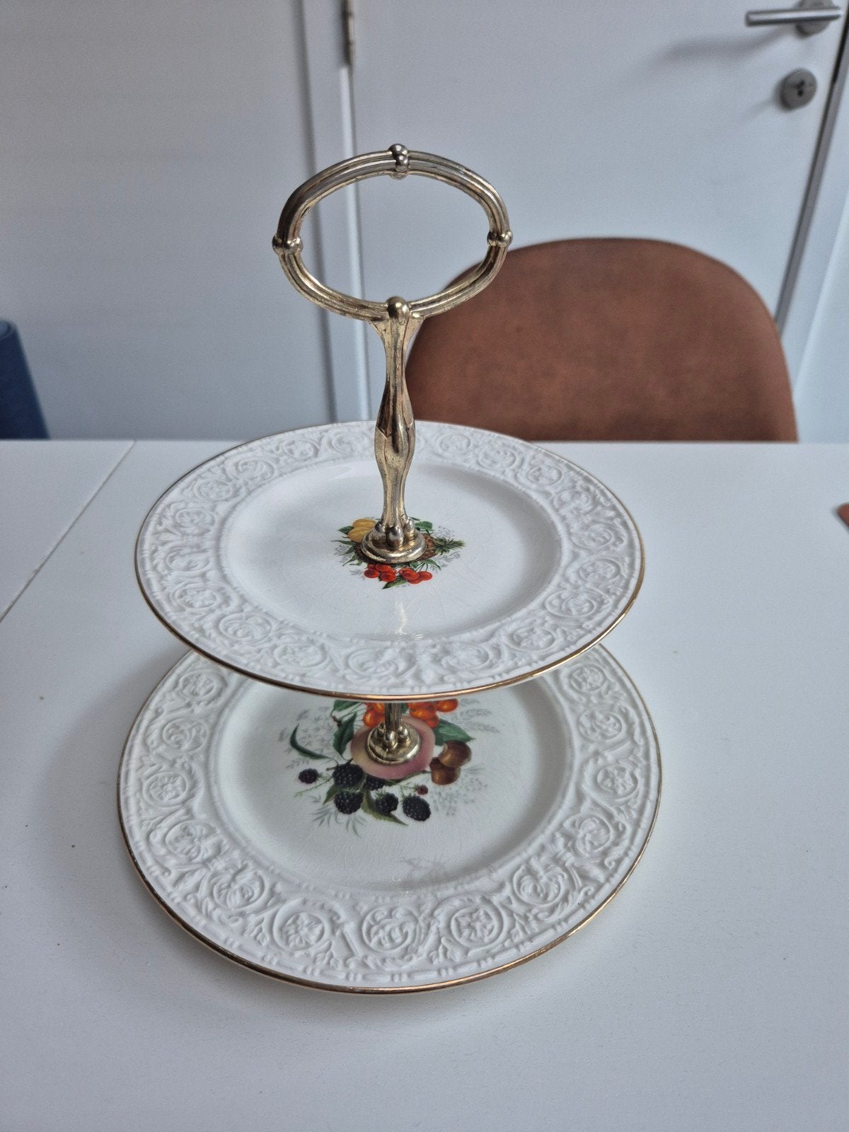 porseleinen etagère Crown Devon, Huis en Inrichting, Ophalen, Taartplateau, Overige materialen, Gebruikt