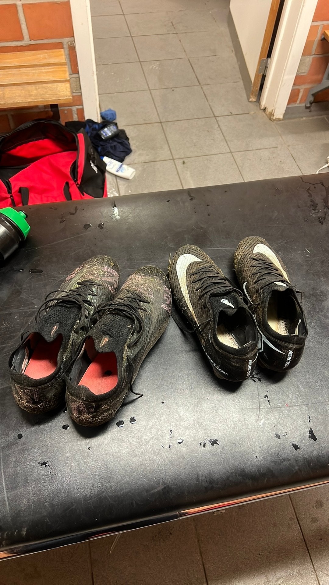 voetbalschoenen, Bricolage & Construction, Enlèvement ou Envoi, Comme neuf