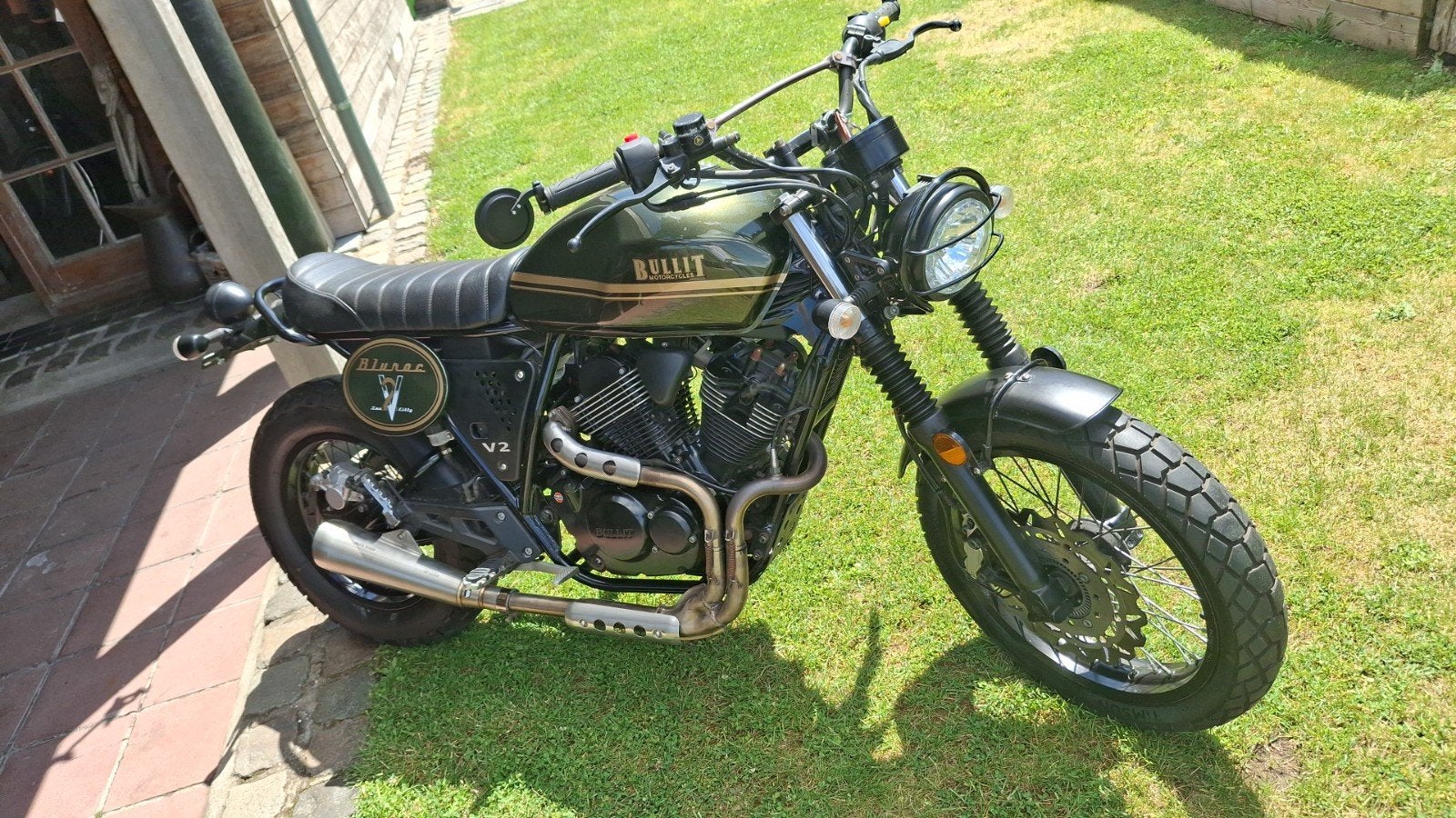 Bullit v2 bluroc 250cc, Enlèvement