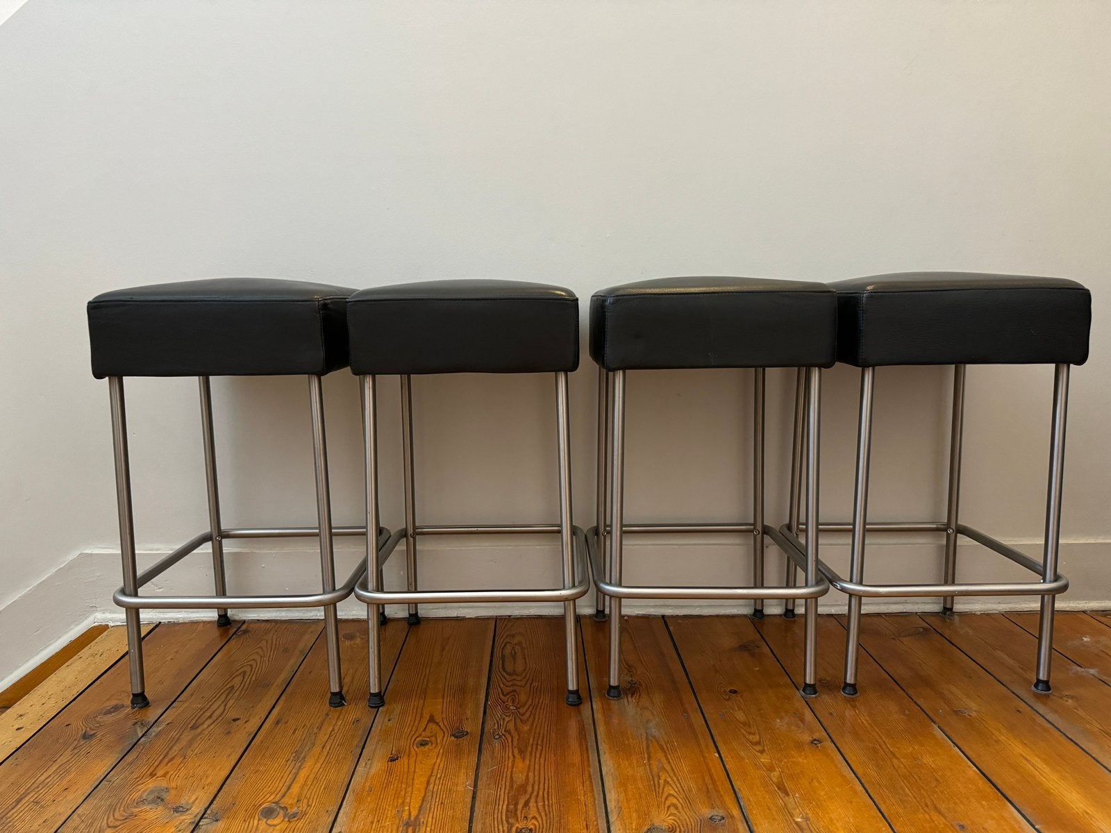 Lot 5 tabourets de bar IKEA Julius, Avec repose-pieds, Enlèvement, Utilisé, Métal