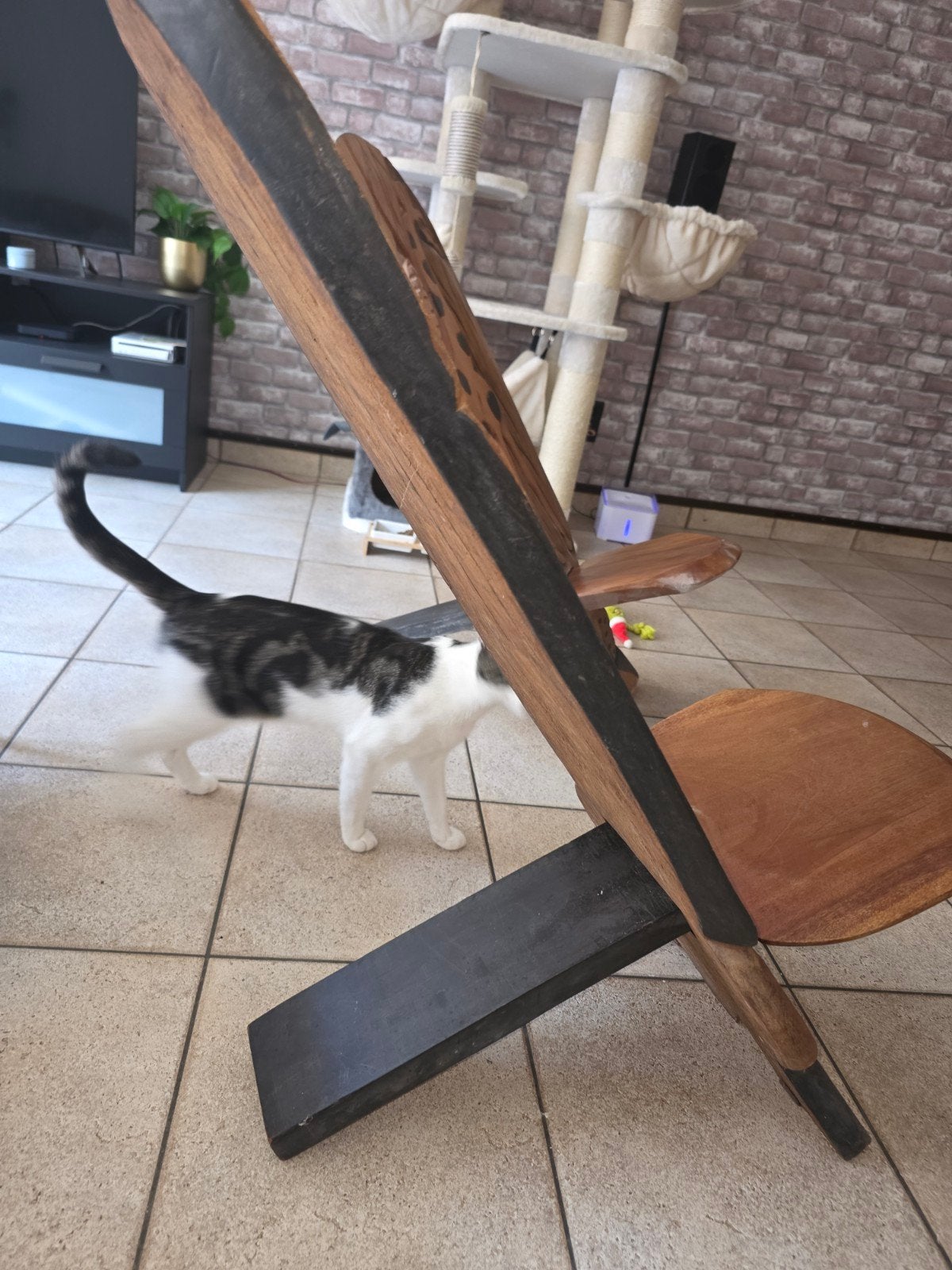 2 houten stoelen, Hobby en Vrije tijd, Kostuums, Theaterbenodigdheden en LARP, Ophalen