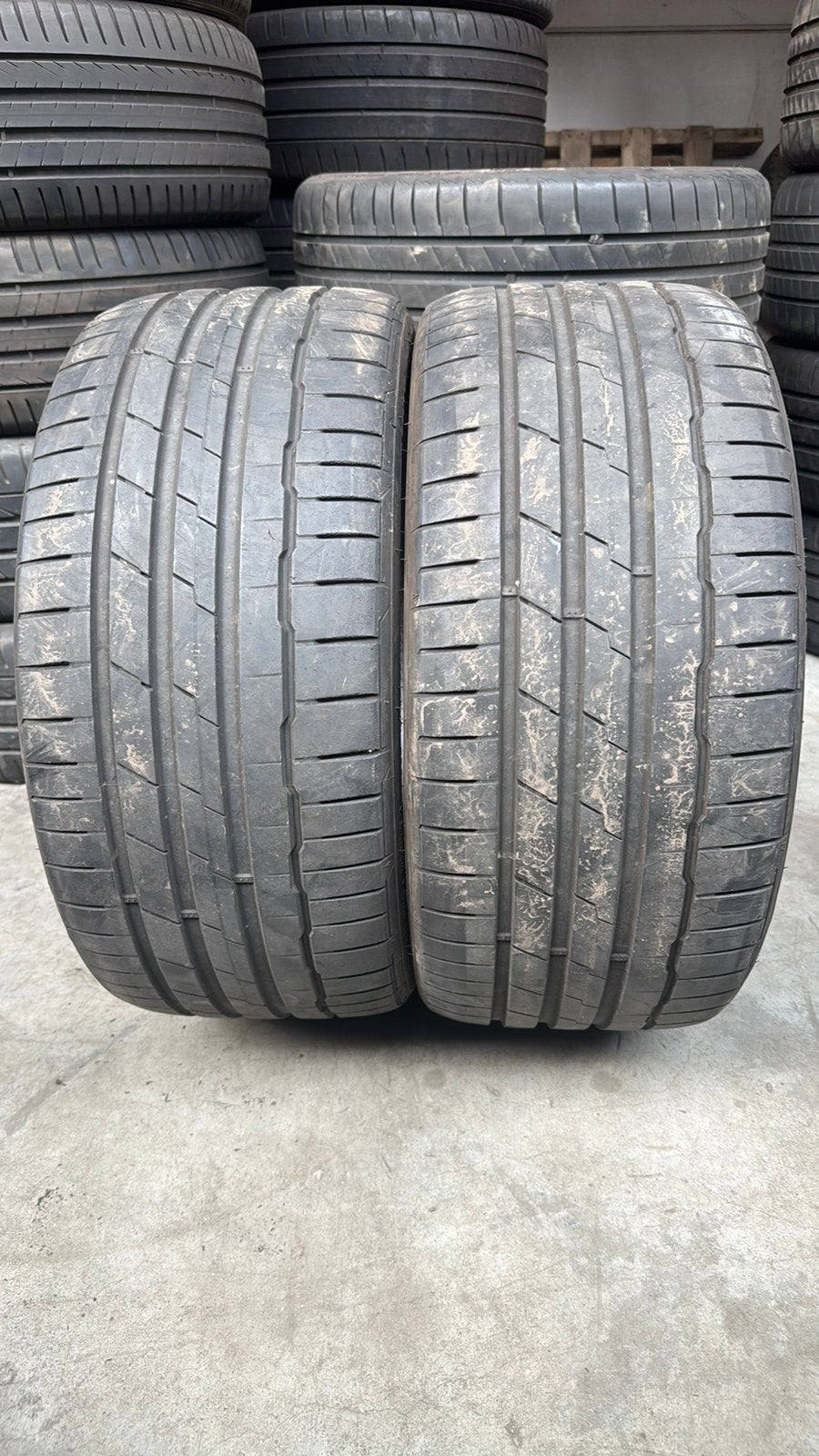 2353519 235/35/19 235/36R19 zomerbanden merk Hankook, Ophalen